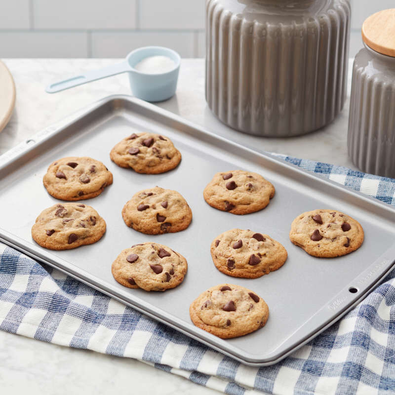 Recipe Right 15 x 10 Medium Cookie Pan