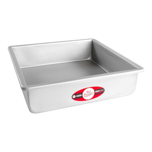 Square cake pan solid bottom 12x12x3